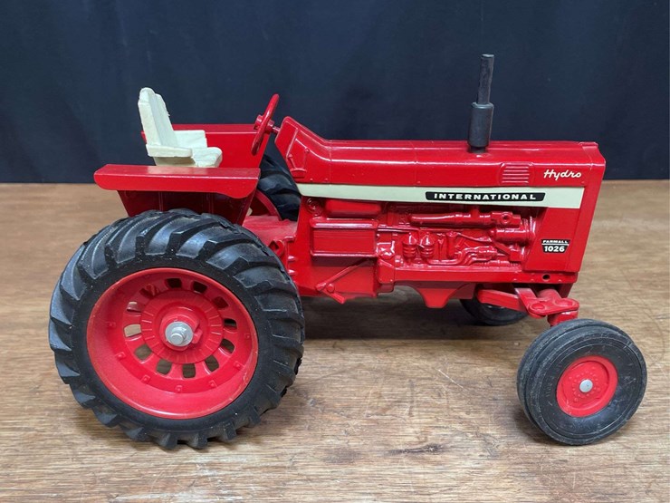 1/16-ih-1026-hydro-ertl-image-7