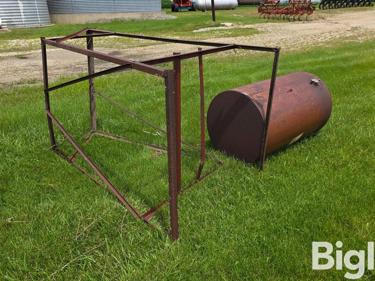 300-gallon-fuel-tank-&-stand-image-5