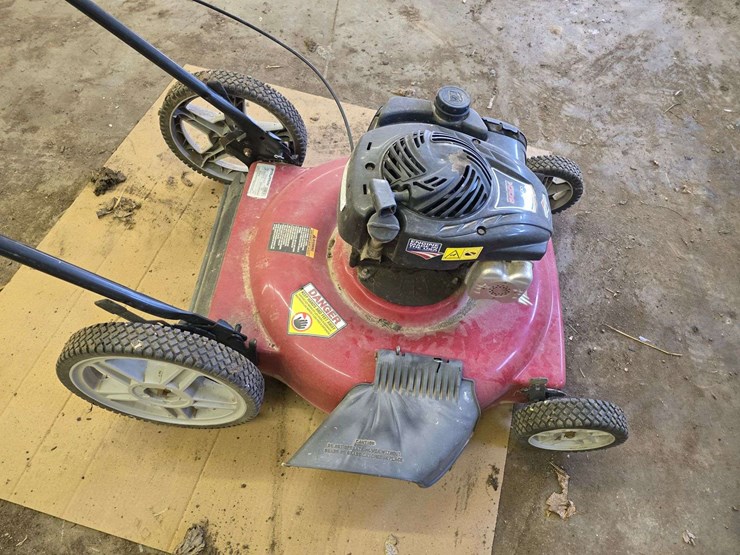murray-5hp-push-mower,-has-not-ran-in-approx-20-years-image-4