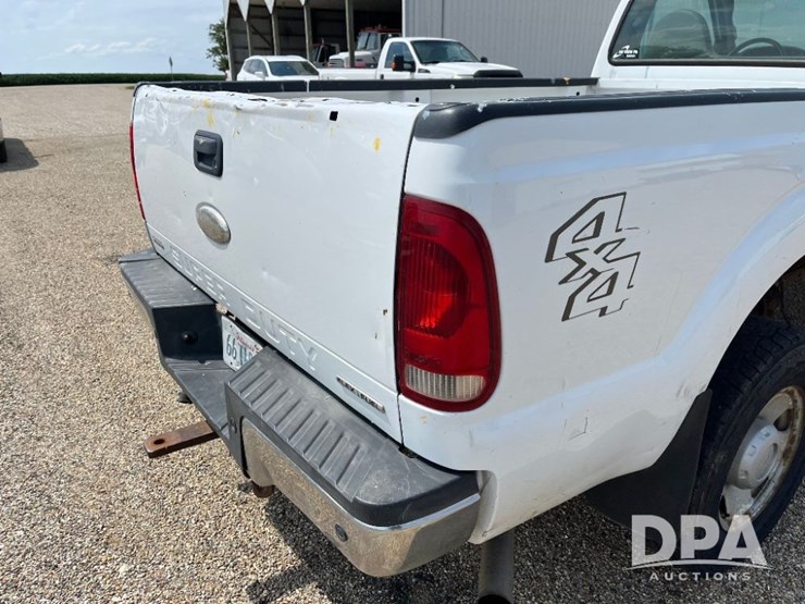 2005-ford-f250-xl-image-35