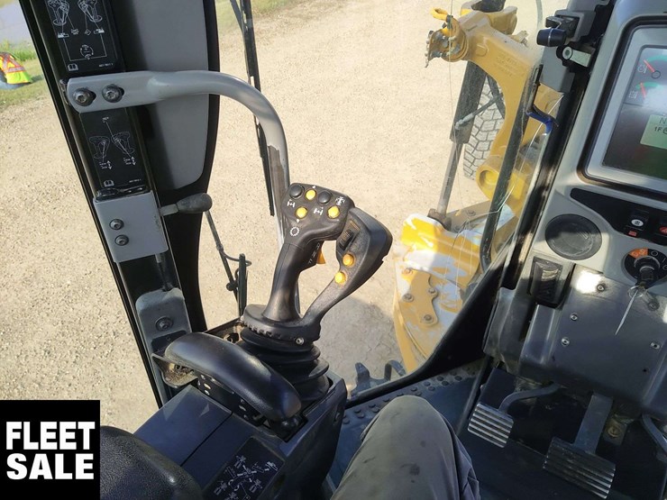 2020-caterpillar-14-image-9