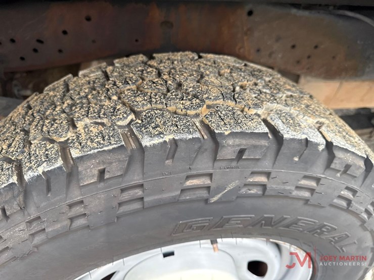 2016-ford-f250-xl-image-11