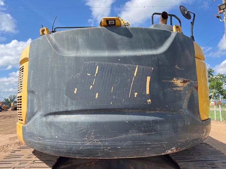 2017-komatsu-pc228us-lc-10-image-31