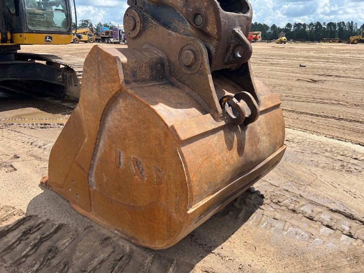 2012-deere-350g-lc-image-20