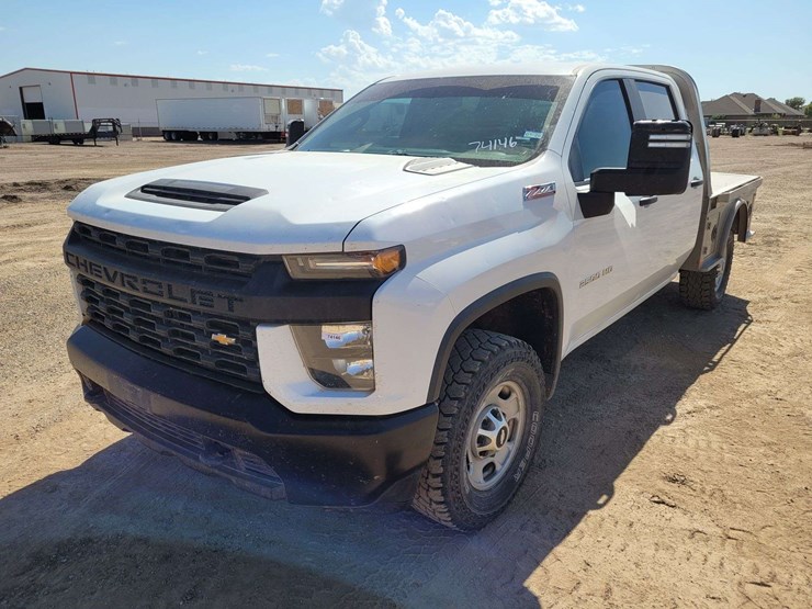 2021-chevrolet-silverado-2500-image-1