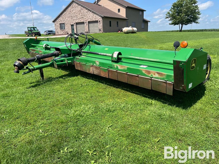 2013-john-deere-120-image-1