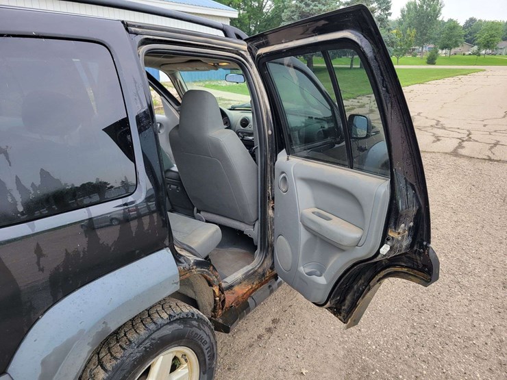 2007-jeep-liberty-image-7