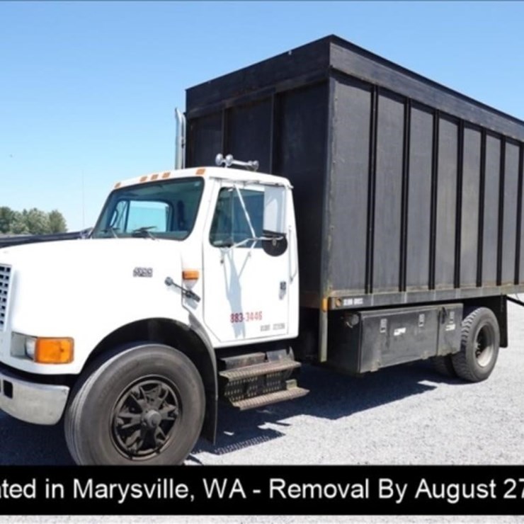 INTERNATIONAL 4900