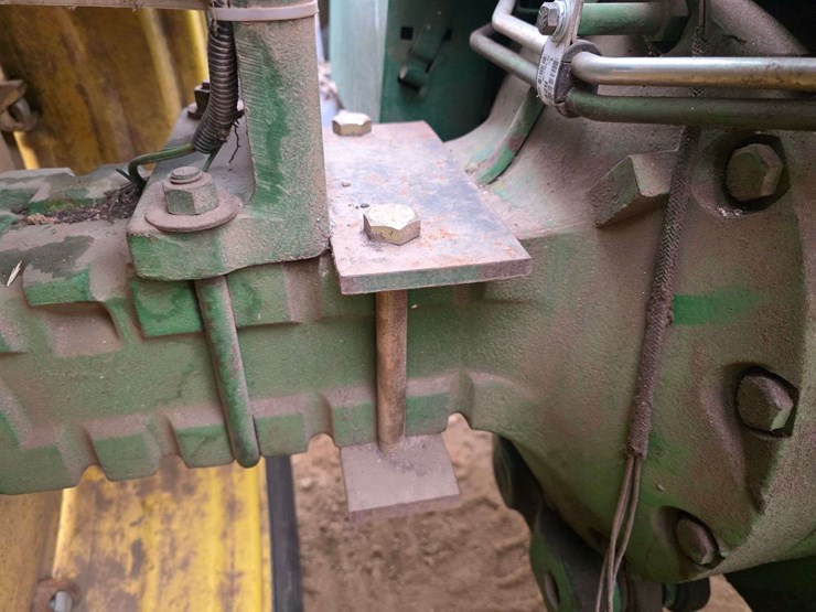 john-deere-4020-image-32
