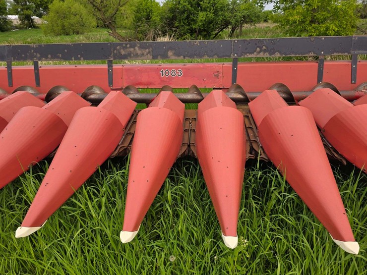 case-ih-1083-image-6