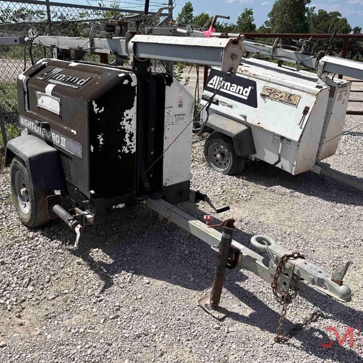 ALLMAND NITE-LITE PRO II TOWABLE LIGHT TOWER