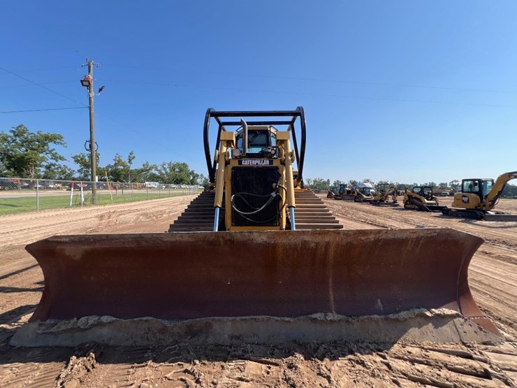 2008-caterpillar-d6t-lgp-image-7