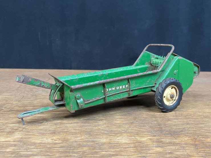 john-deere-16-image-8