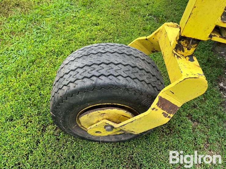2003-john-deere-630a-image-11