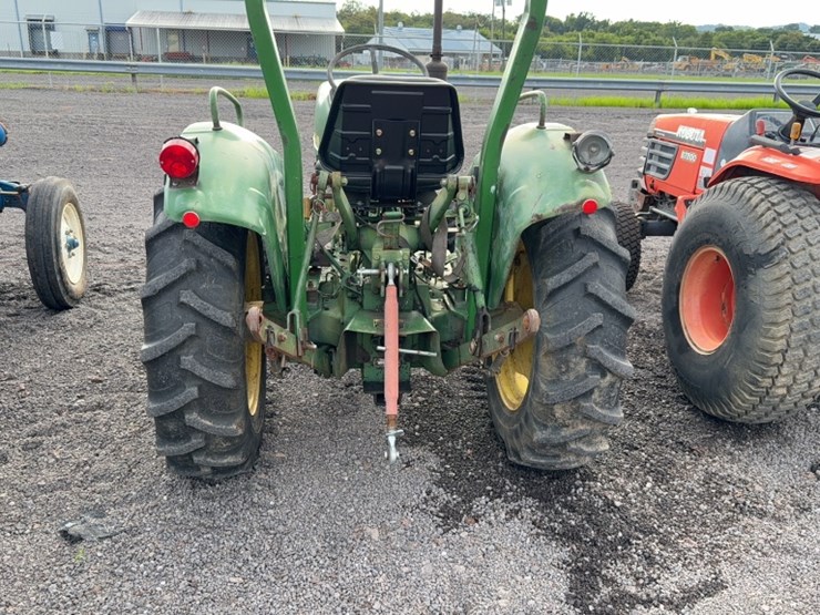 john-deere-850-image-9