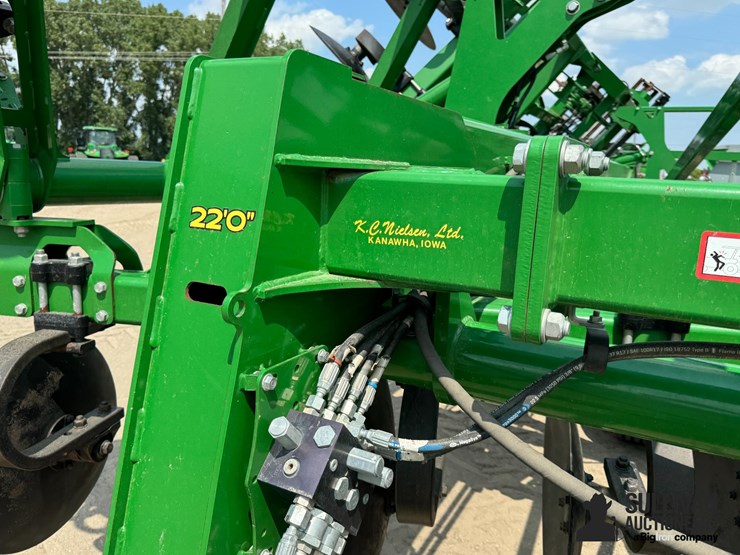 2017-john-deere-2730-image-12