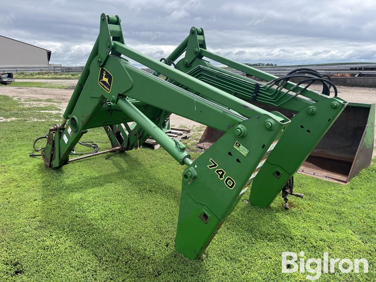 john-deere-740-image-7
