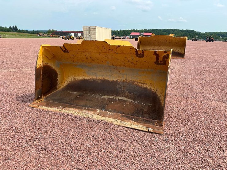 john-deere-100-image-2