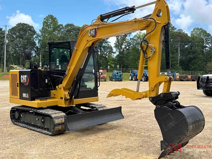caterpillar-305.5-image-3