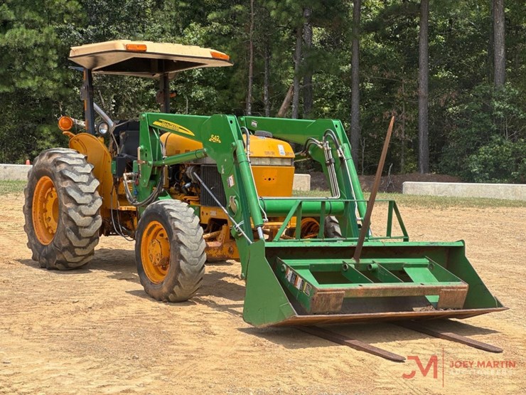 john-deere-2155-image-1