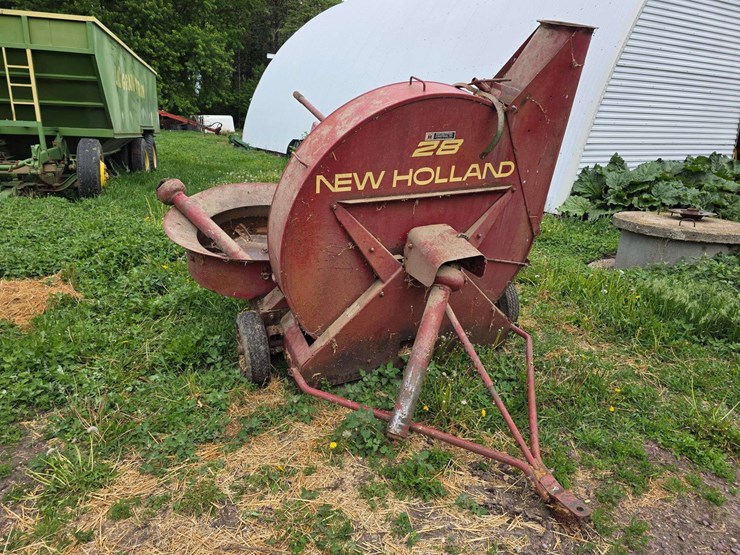 new-holland-28-image-1