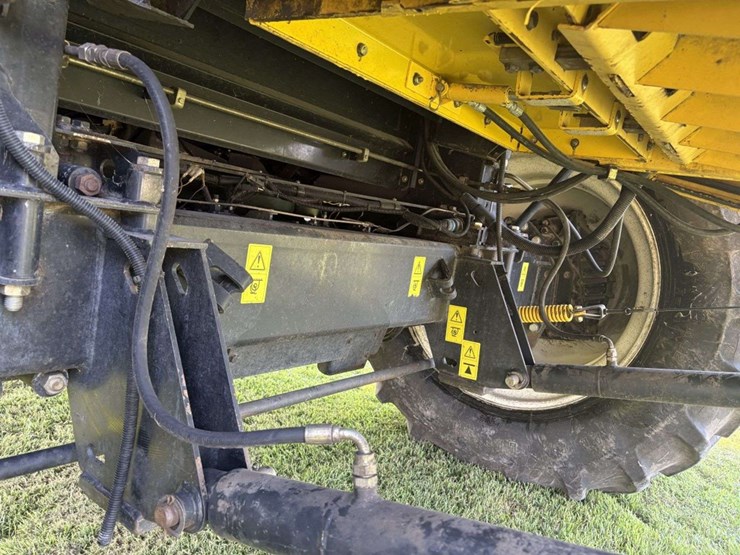 2003-new-holland-cr960-image-16