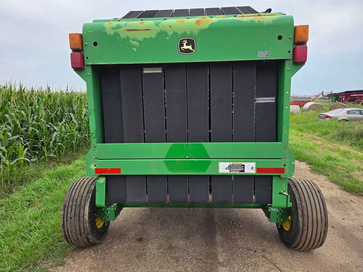 2007-john-deere-568-image-3