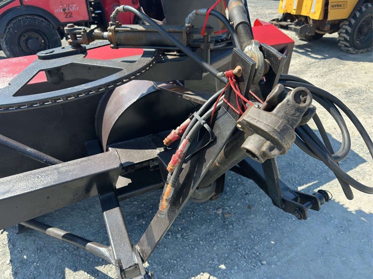 7’-single-auger-snowblower-(3pt-hitch)-image-6