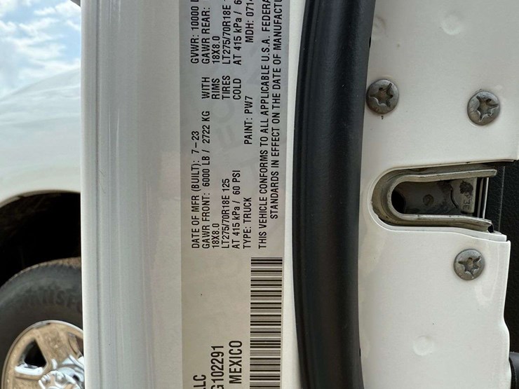 2024-ram-2500-tradesman-image-42