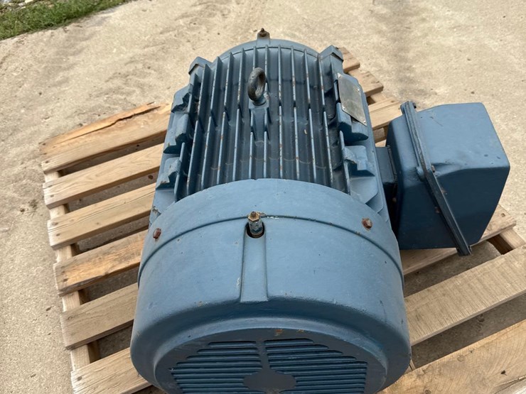 nema-40hp-electric-motor-image-4