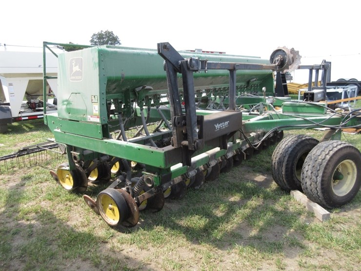 john-deere-750-image-1