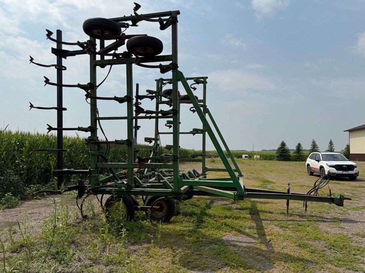john-deere-1610-image-8