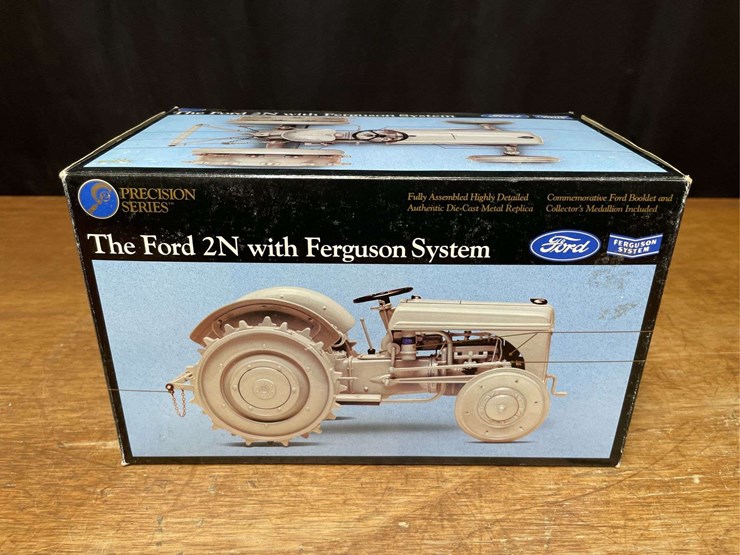 1/16-ford-2n-precision-nib-ertl-image-9