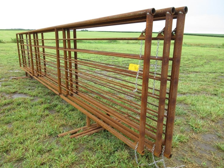 (4)-texas-built-25'-stand-alone-panels-image-1