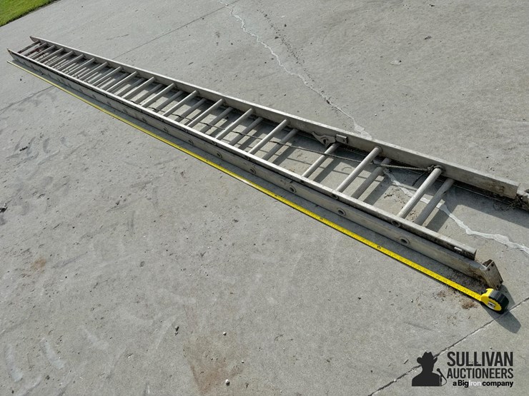 aluminum-40’-extension-ladder-image-9