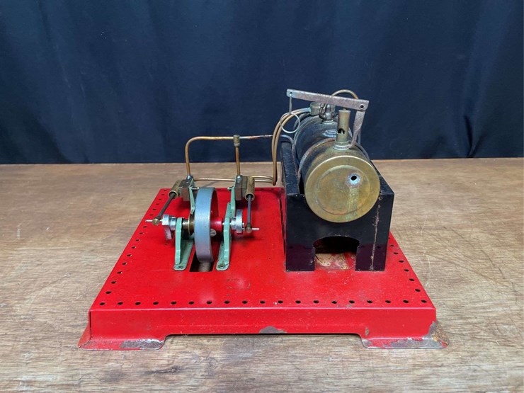steam-engine-nib-mamod-image-7