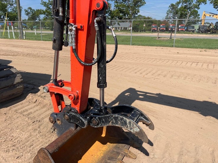 2022-kubota-kx040-4-image-21
