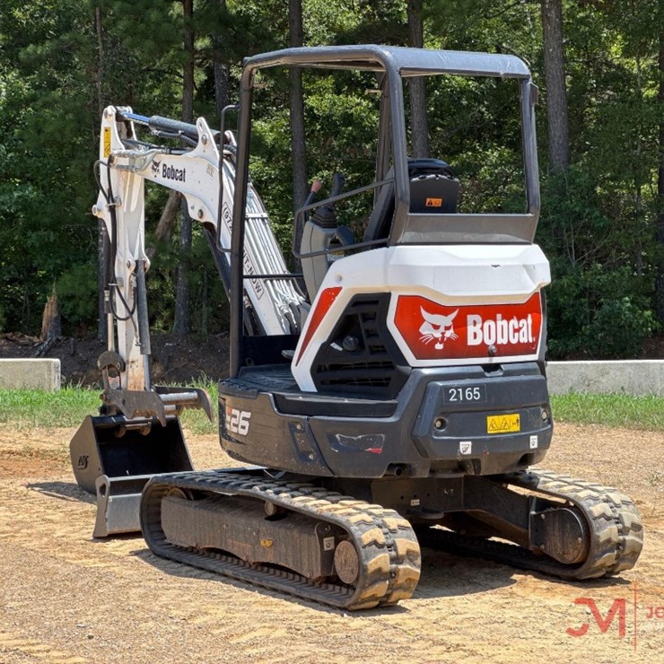 2021 BOBCAT E26