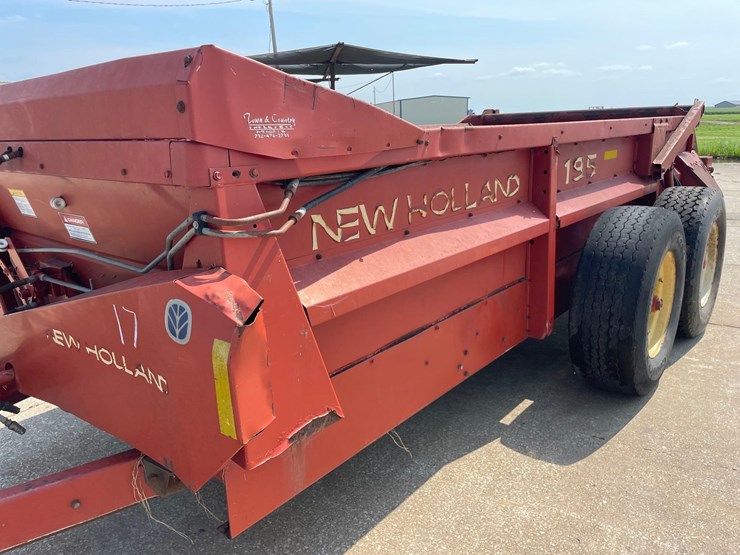 new-holland-195-image-18