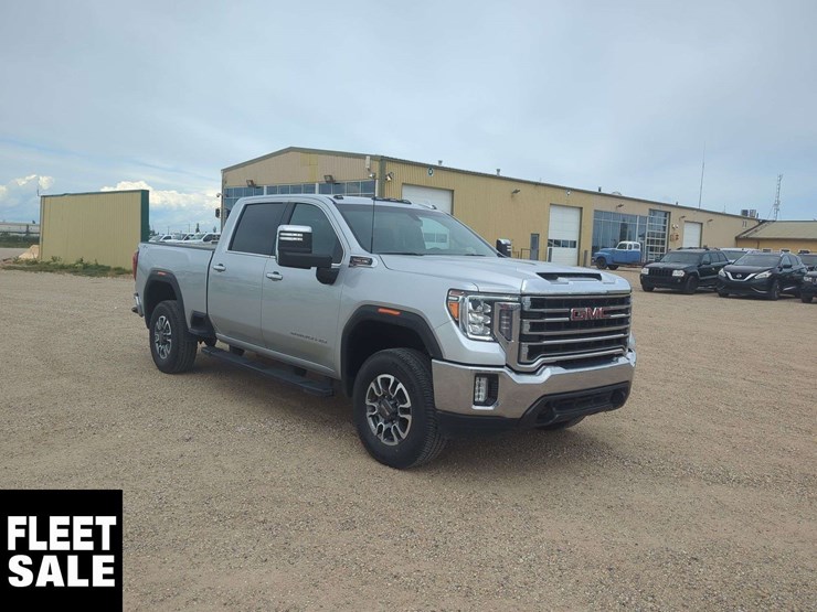 2022-gmc-sierra-2500hd-image-2