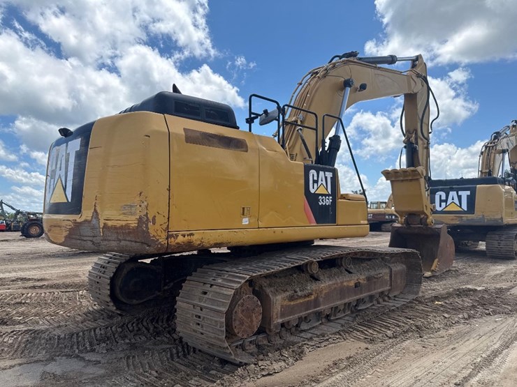 2015-caterpillar-336fl-image-6