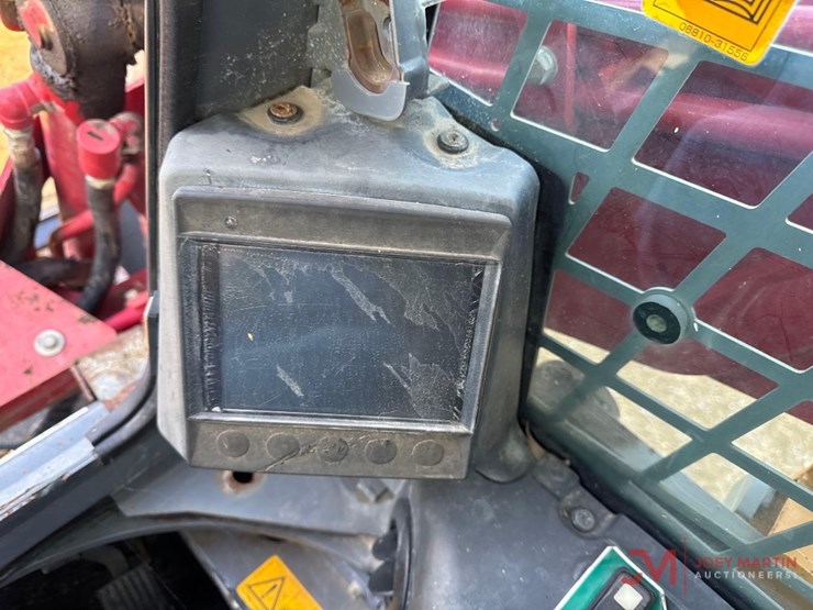takeuchi-tl10v2-image-19
