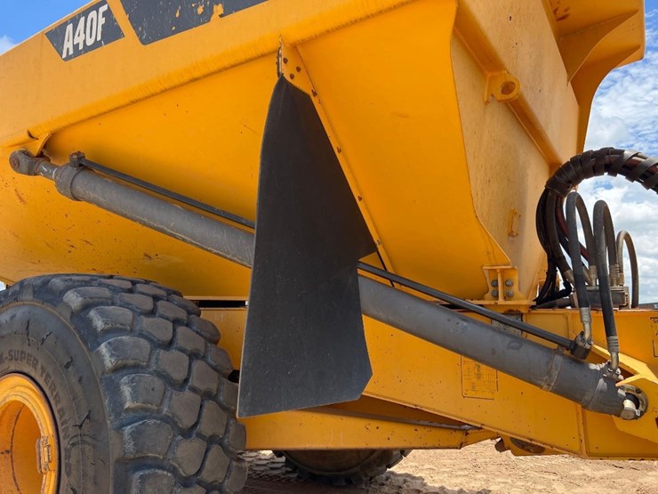 2012-volvo-a40f-image-20