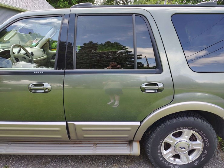 2003-ford-expedition-image-16