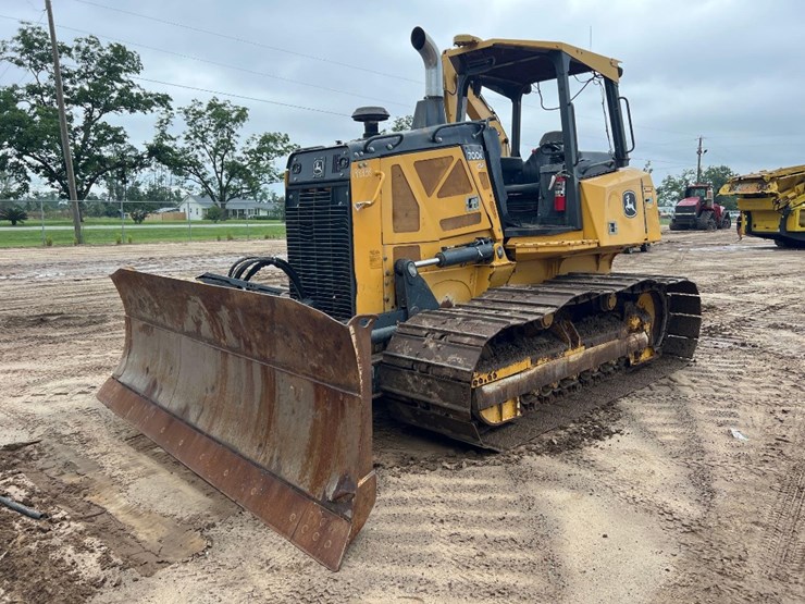 2016-deere-700k-lgp-image-6