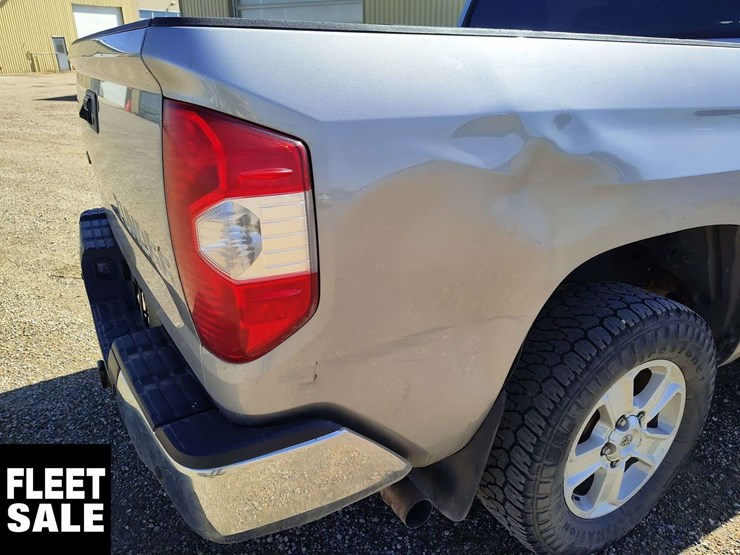 2017-toyota-tundra-image-27
