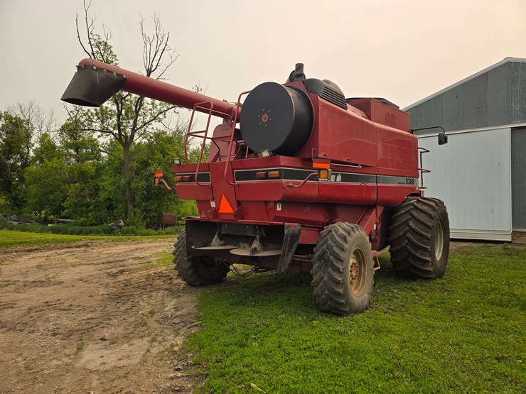 2002-case-ih-2388-image-13