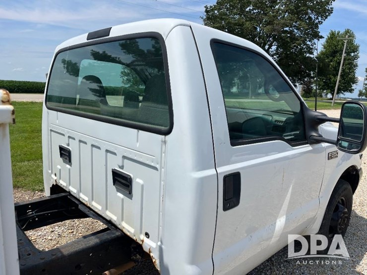 2000-ford-f350-image-31