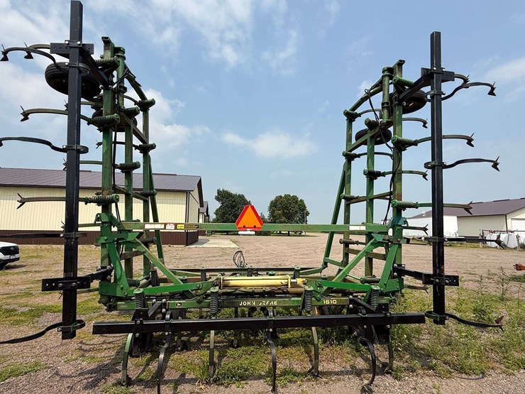 john-deere-1610-image-13