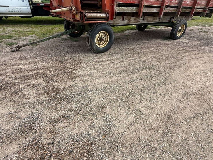 john-deere-1065-image-8